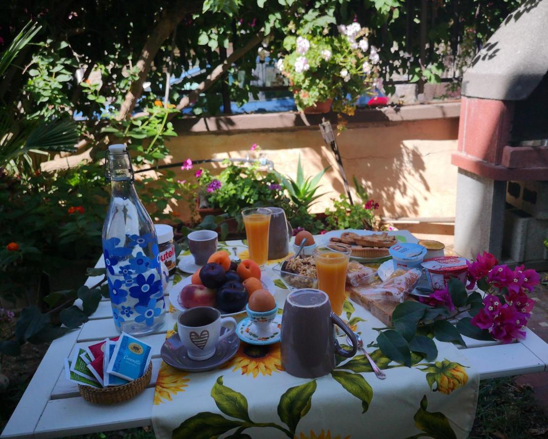 Il Giardino di Anna - Charming rooms in Cagliari Esterno foto